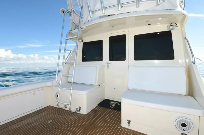 Slide: The Image of Cabo 35 Flybridge 2001 - 24