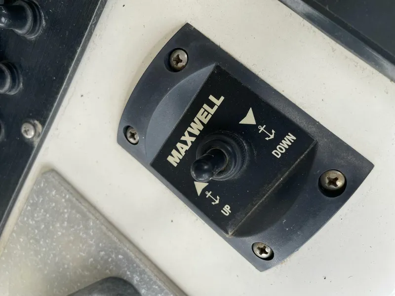 Slide: The Image of Custom 31 Center Console 1997 - 10