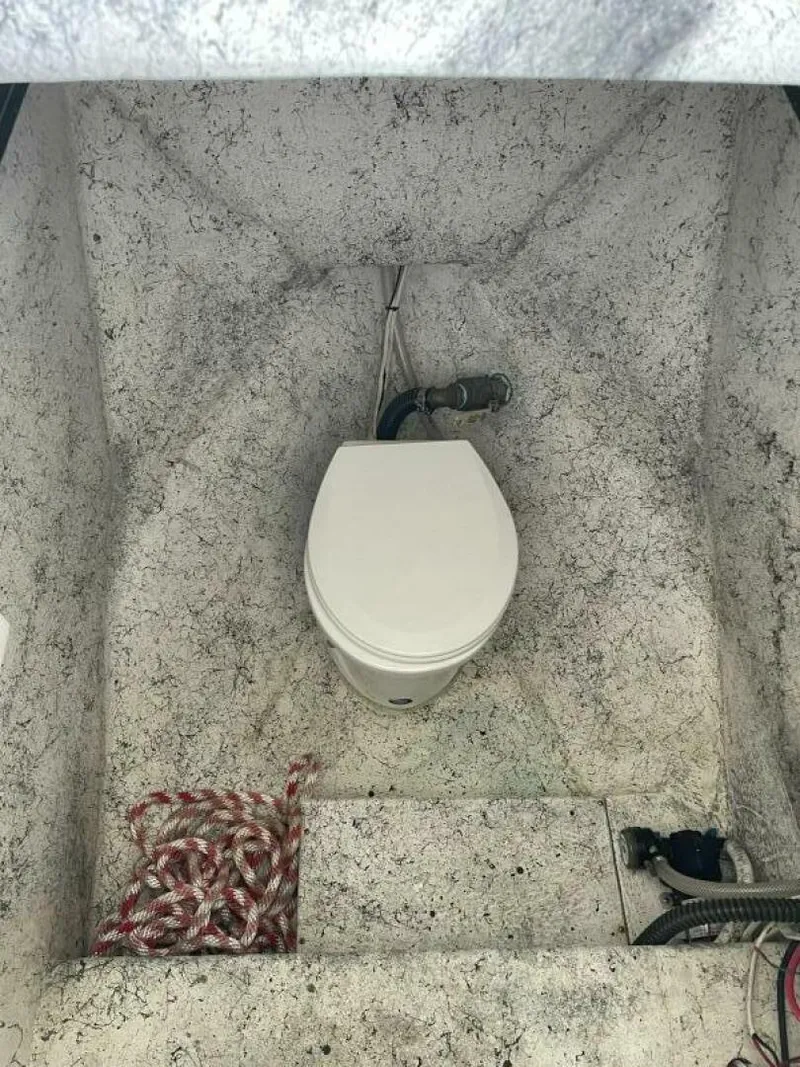 Slide: The Image of Custom 31 Center Console 1997 - 15