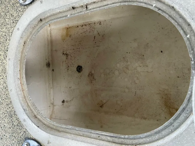 Slide: The Image of Custom 31 Center Console 1997 - 23