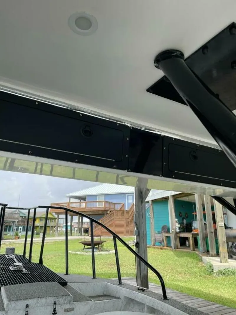 Slide: The Image of Custom 31 Center Console 1997 - 27