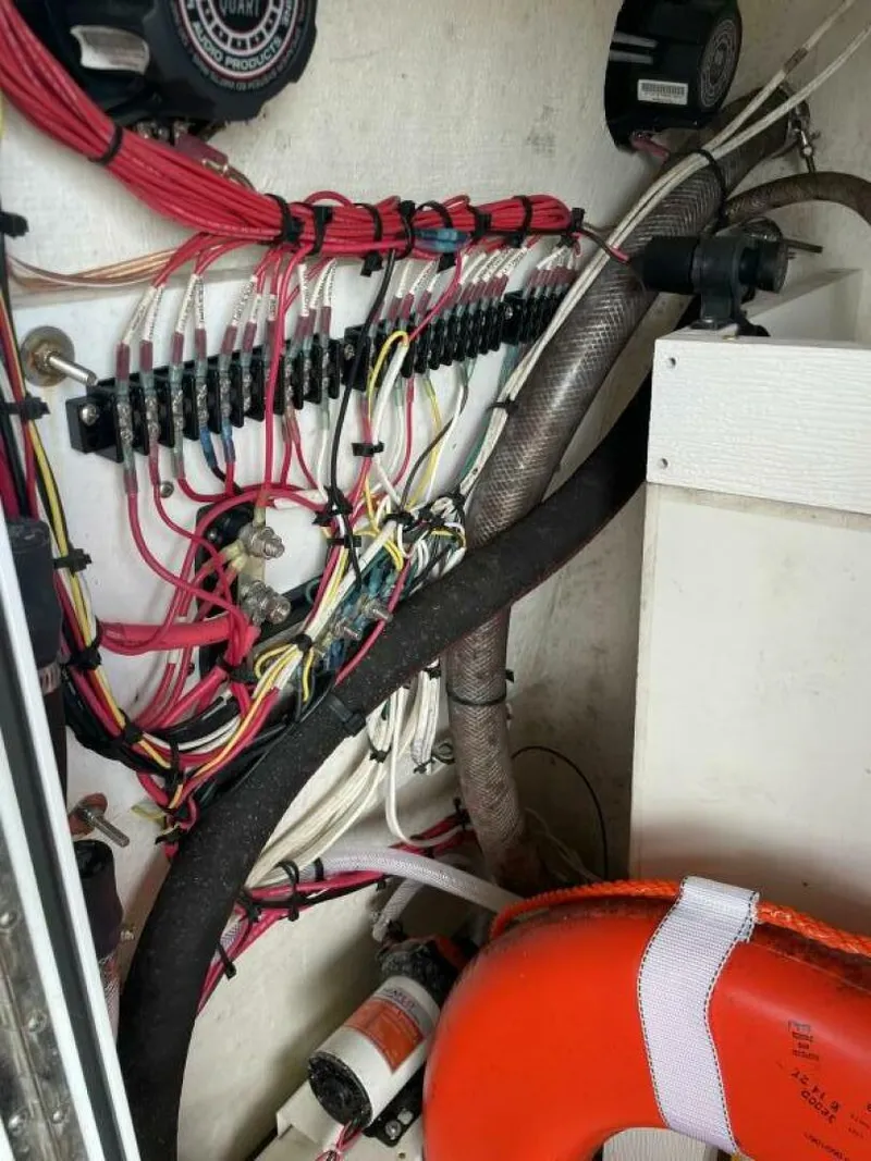 Slide: The Image of Custom 31 Center Console 1997 - 38