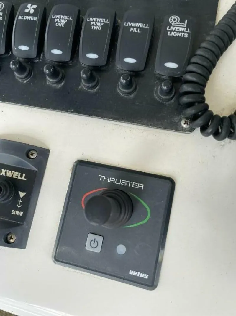 Slide: The Image of Custom 31 Center Console 1997 - 9