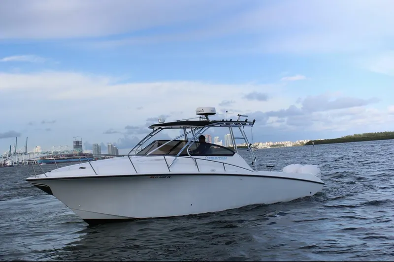 Slide: The Image of Fountain 33 Sportfish Cruiser 2007 - 2