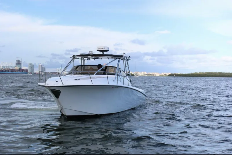 Slide: The Image of Fountain 33 Sportfish Cruiser 2007 - 3