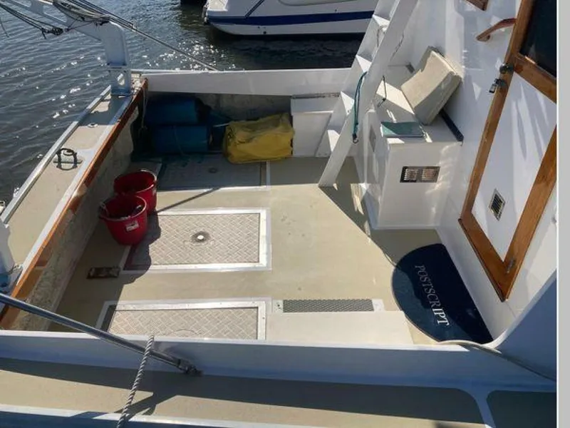 Slide: The Image of Duffy Flybridge Cruiser 1984 - 14