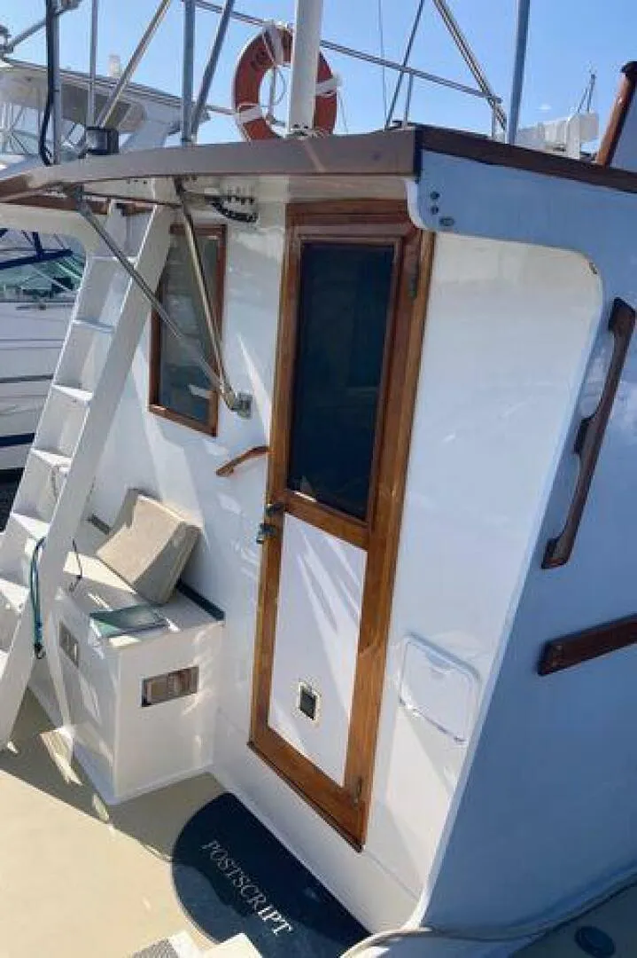 Slide: The Image of Duffy Flybridge Cruiser 1984 - 8