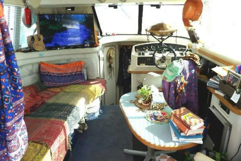 Slide: The Image of Sea Ray 370 Sedan Bridge 1993 - 20