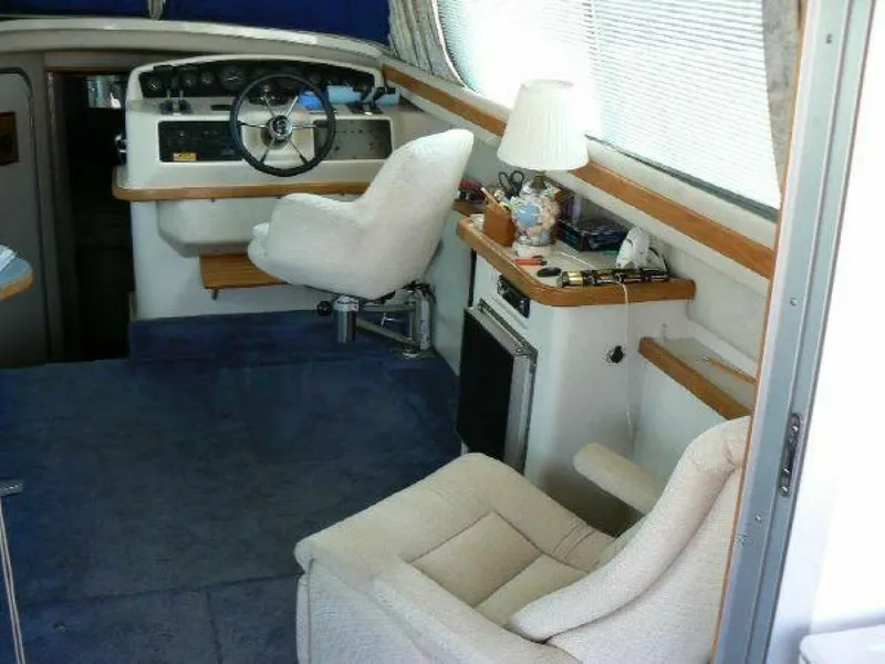 Slide: The Image of Sea Ray 370 Sedan Bridge 1993 - 26