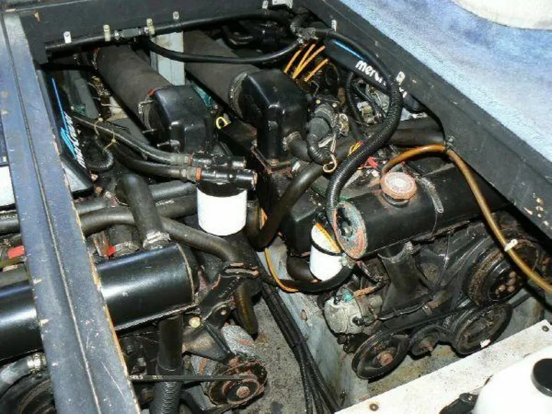 Slide: The Image of Sea Ray 370 Sedan Bridge 1993 - 44
