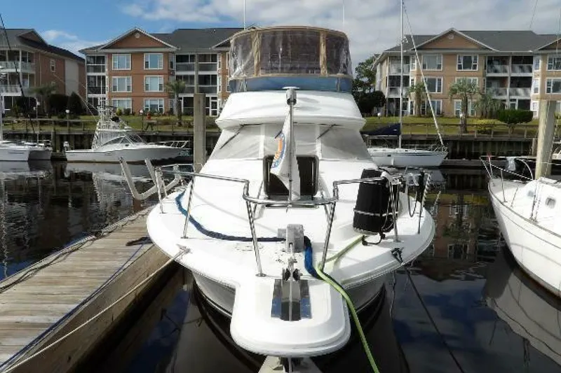 Slide: The Image of Sea Ray 370 Sedan Bridge 1993 - 5