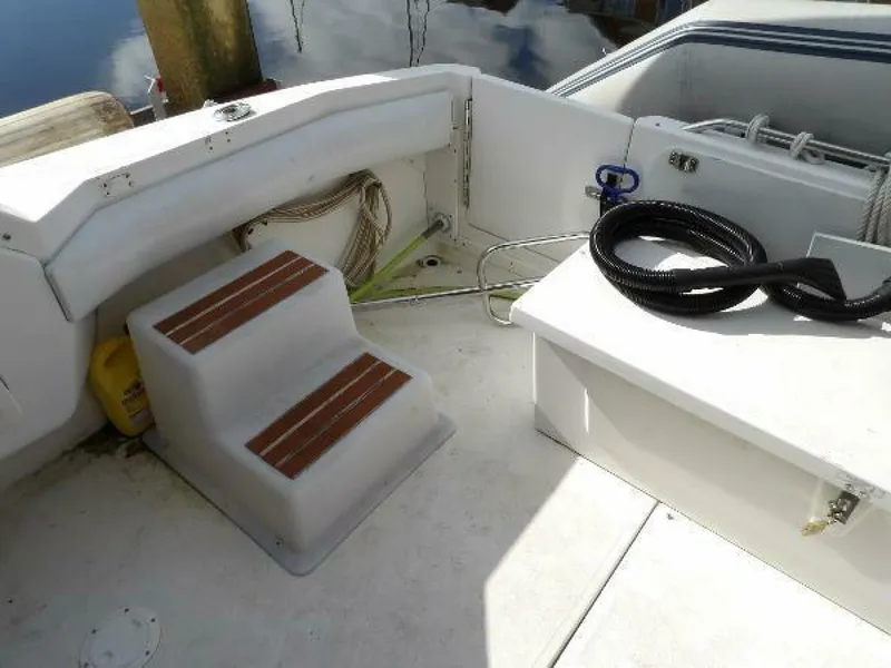 Slide: The Image of Sea Ray 370 Sedan Bridge 1993 - 9