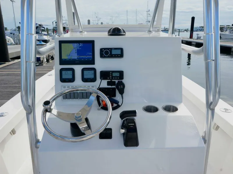 Slide: The Image of Rambo CENTER CONSOLE 27 2013 - 10