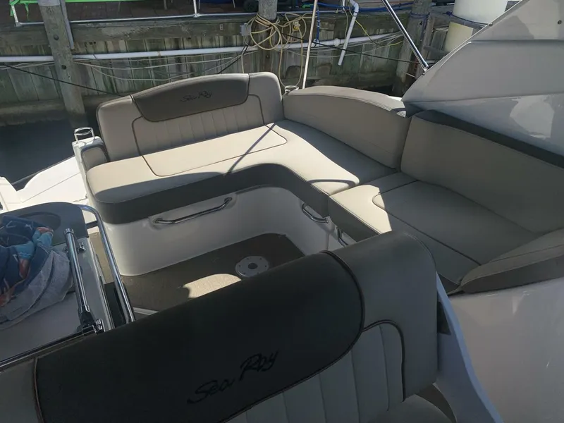 Slide: The Image of Sea Ray 280 Sundancer 2014 - 11