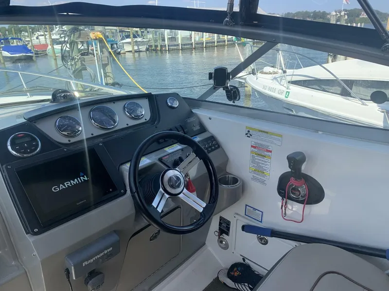Slide: The Image of Sea Ray 280 Sundancer 2014 - 15