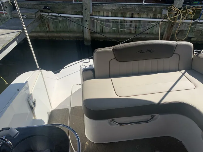 Slide: The Image of Sea Ray 280 Sundancer 2014 - 8
