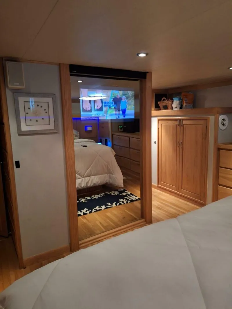 Slide: The Image of Viking Motor Yacht 1988 - 21