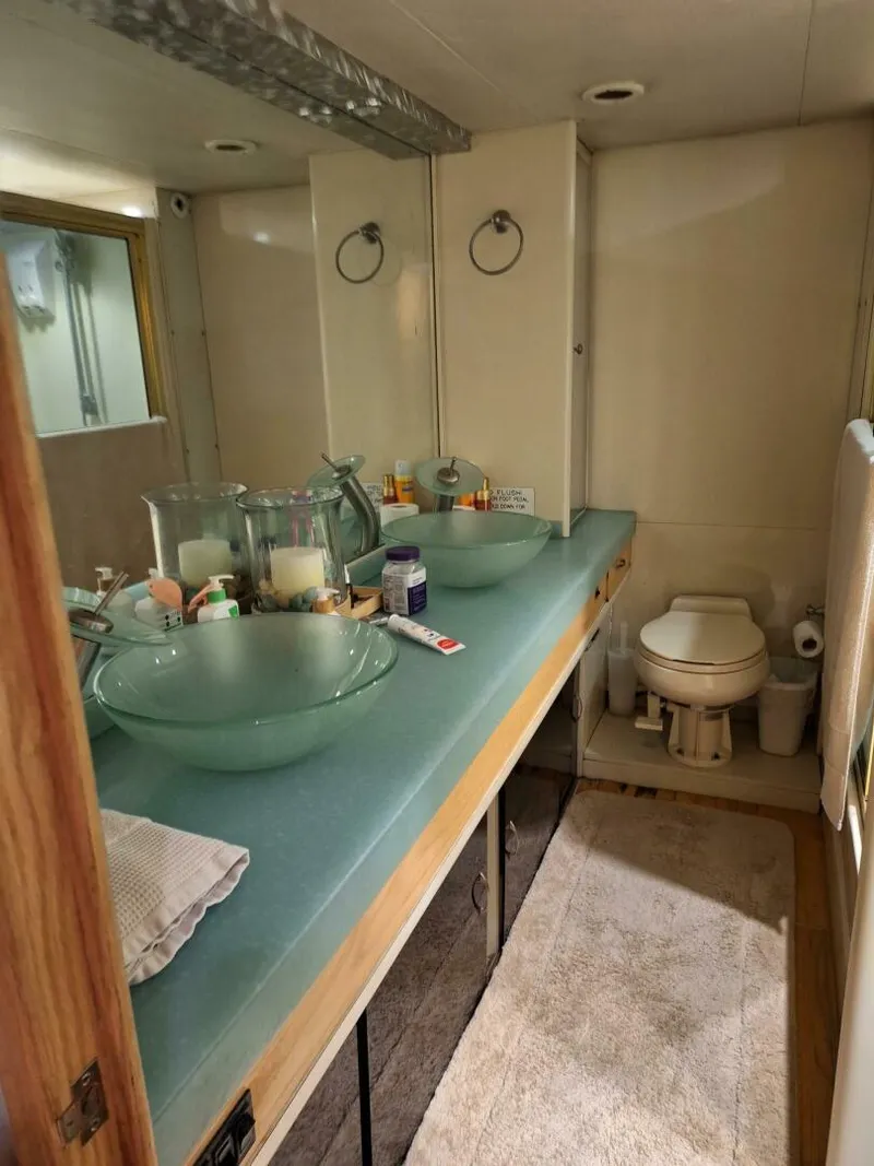 Slide: The Image of Viking Motor Yacht 1988 - 23
