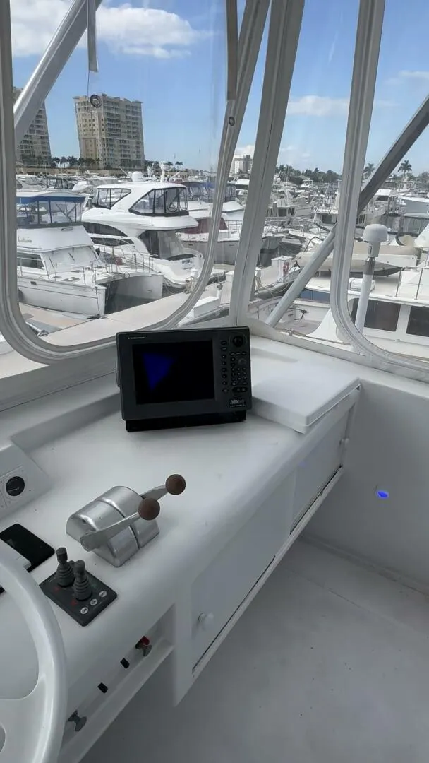 Slide: The Image of Viking Motor Yacht 1988 - 35