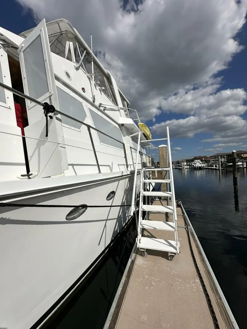 Slide: The Image of Viking Motor Yacht 1988 - 40