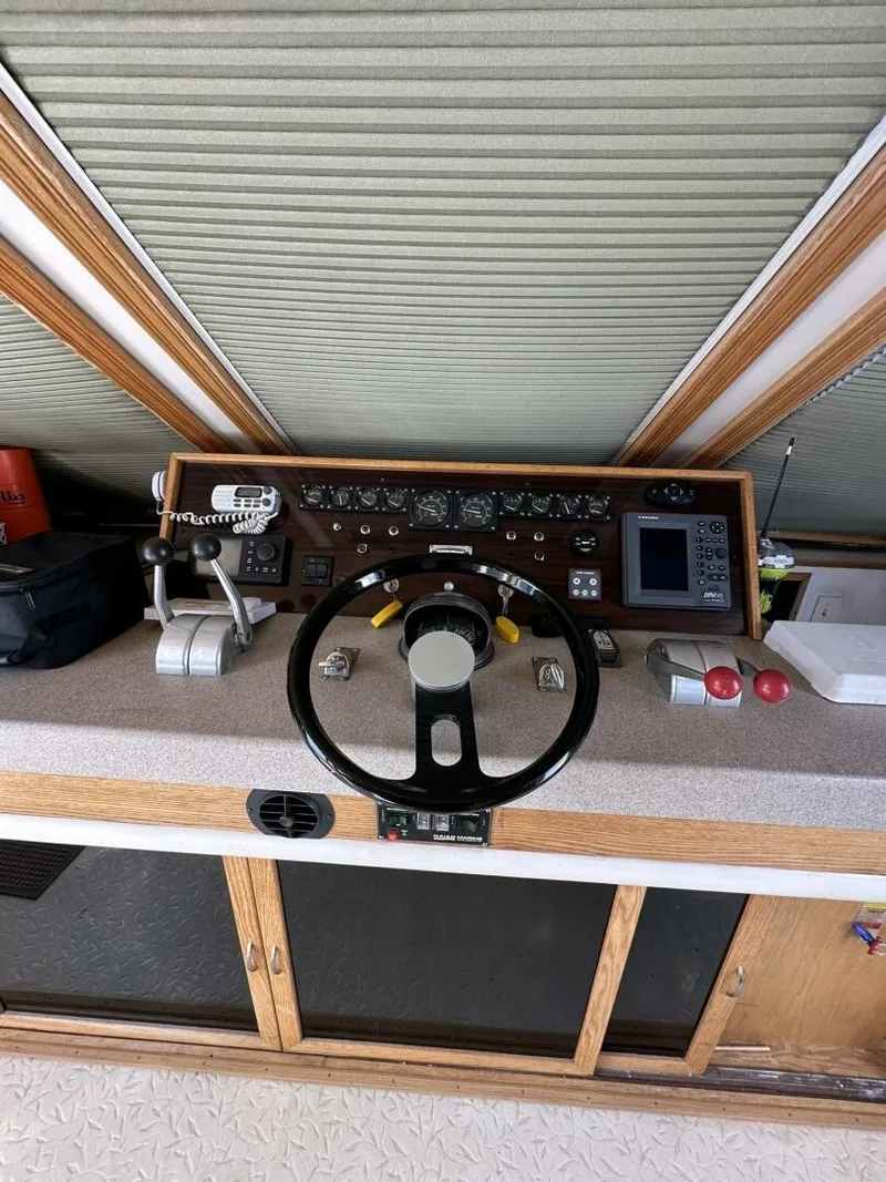 Slide: The Image of Viking Motor Yacht 1988 - 43