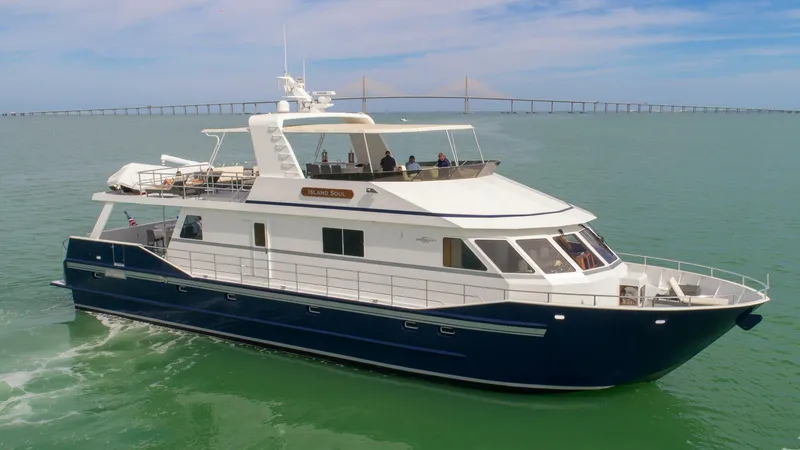 The Image of Custom Flybridge Motoryacht 2009 - 0