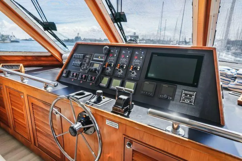 Slide: The Image of Custom Flybridge Motoryacht 2009 - 16