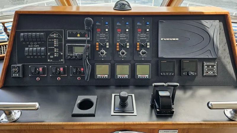 Slide: The Image of Custom Flybridge Motoryacht 2009 - 17