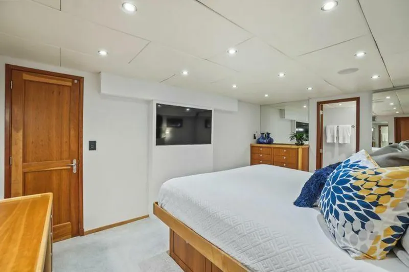 Slide: The Image of Custom Flybridge Motoryacht 2009 - 28