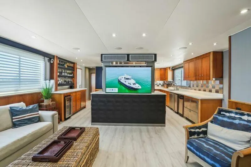 Slide: The Image of Custom Flybridge Motoryacht 2009 - 46