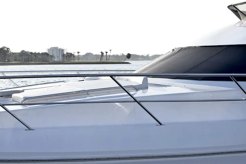 Slide: The Image of Neptunus MY Flybridge 2010 - 21