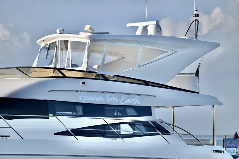 Slide: The Image of Neptunus MY Flybridge 2010 - 22