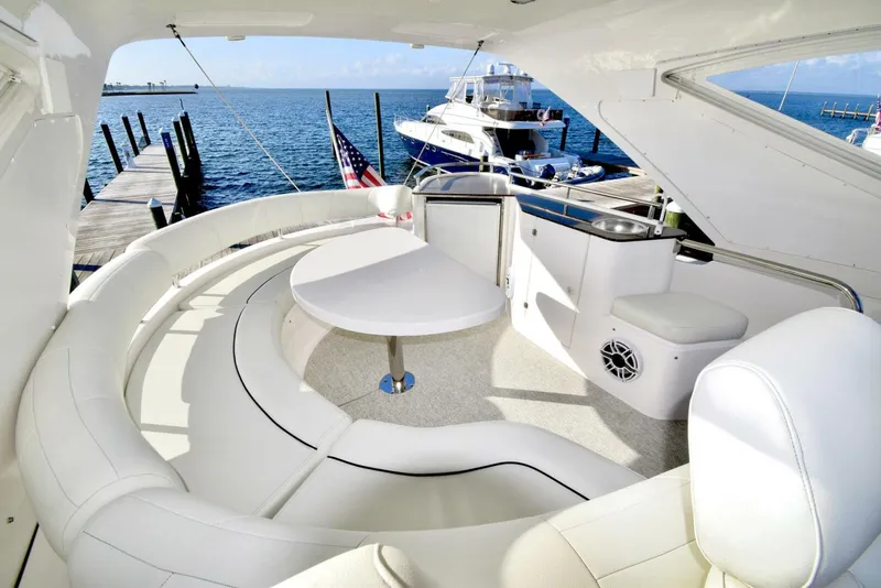 Slide: The Image of Neptunus MY Flybridge 2010 - 27