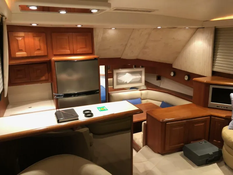 Slide: The Image of Viking 38 Convertible 1990 - 15