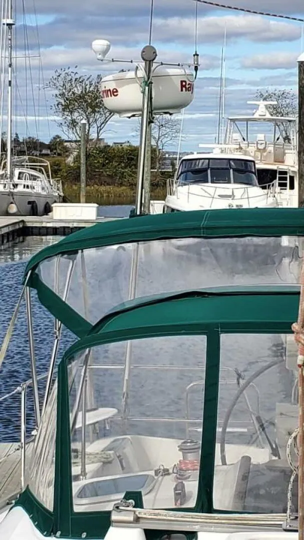 Slide: The Image of Beneteau 361 2000 - 13