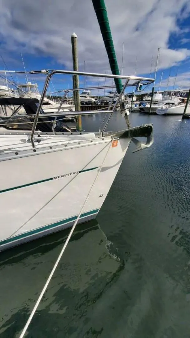 Slide: The Image of Beneteau 361 2000 - 4