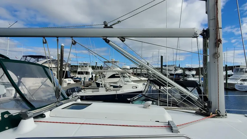 Slide: The Image of Beneteau 361 2000 - 7