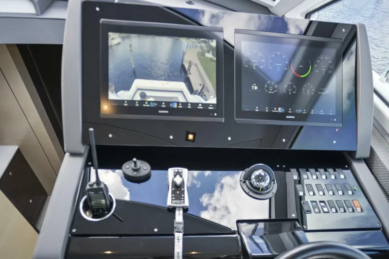 Slide: The Image of Cruisers 54 Cantius 2019 - 28
