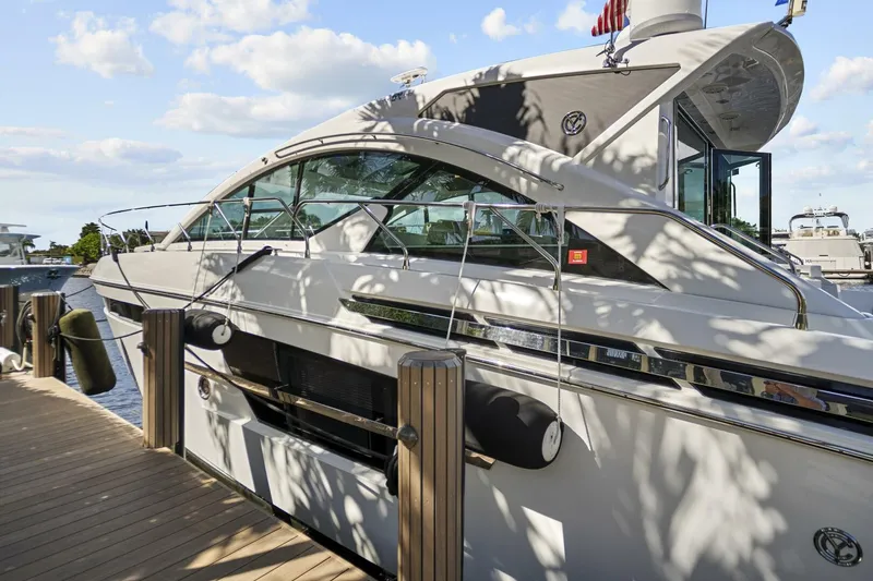 Slide: The Image of Cruisers 54 Cantius 2019 - 7