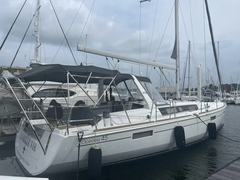 The Image of Beneteau Oceanis 45 2017 - 0