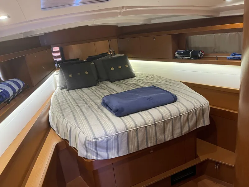 Slide: The Image of Beneteau Oceanis 45 2017 - 39