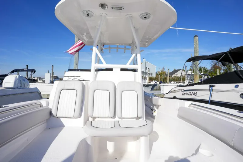 Slide: The Image of Sea Fox 249 Avenger 2019 - 16