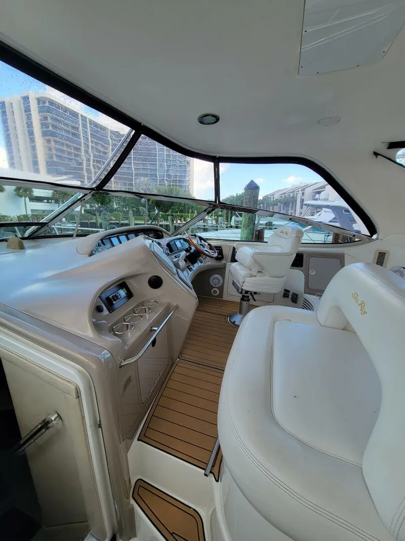 Slide: The Image of Sea Ray 540 Sundancer 2000 - 27