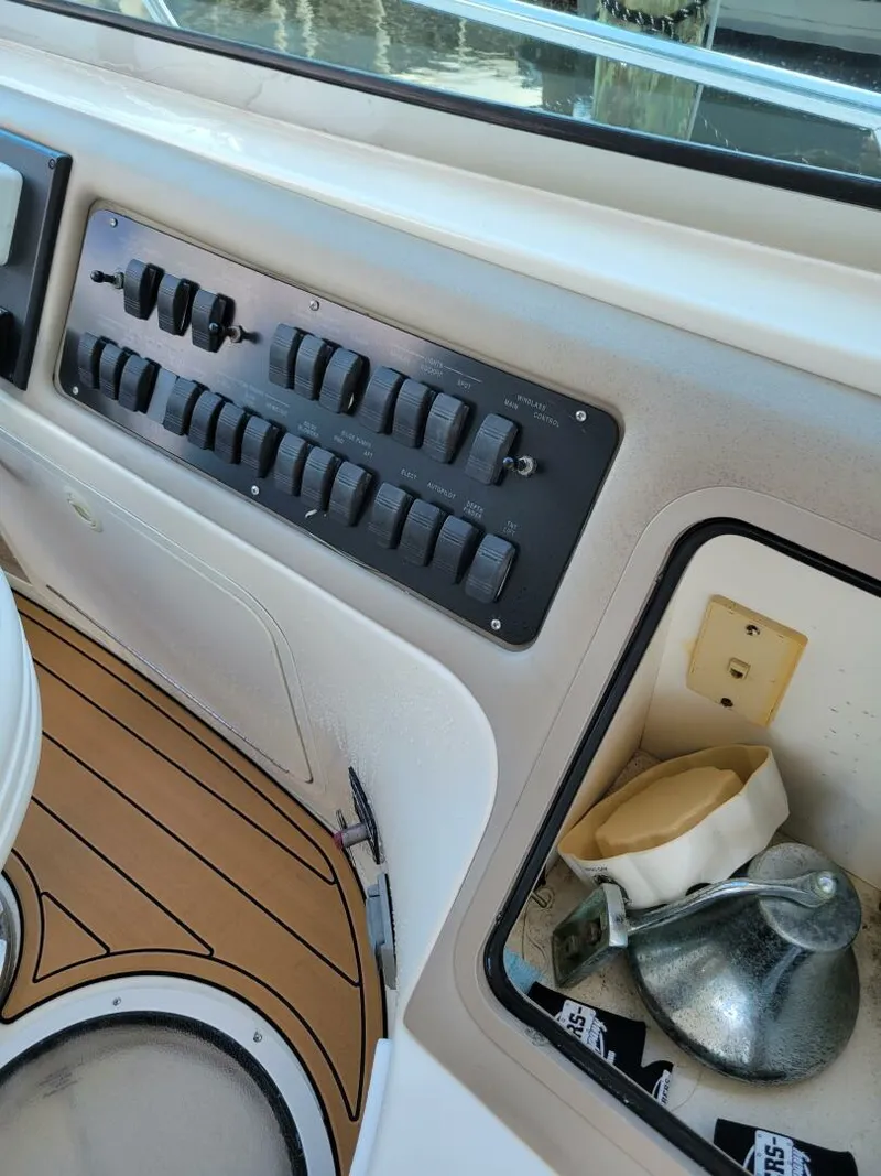 Slide: The Image of Sea Ray 540 Sundancer 2000 - 38