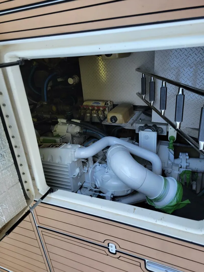 Slide: The Image of Sea Ray 540 Sundancer 2000 - 44