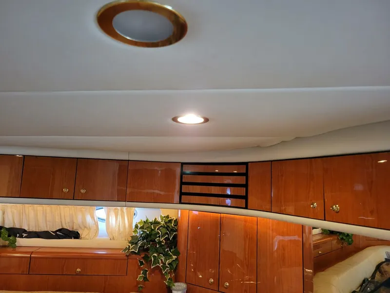 Slide: The Image of Sea Ray 540 Sundancer 2000 - 70