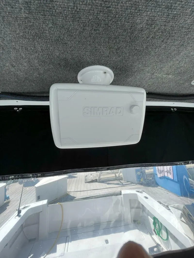 Slide: The Image of Pursuit 300 Offshore 1997 - 13