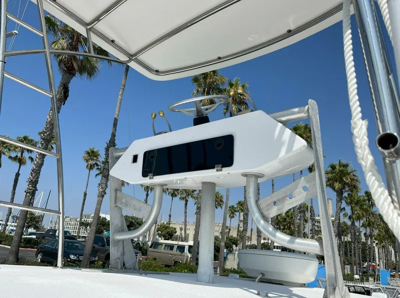 Slide: The Image of Pursuit 300 Offshore 1997 - 3
