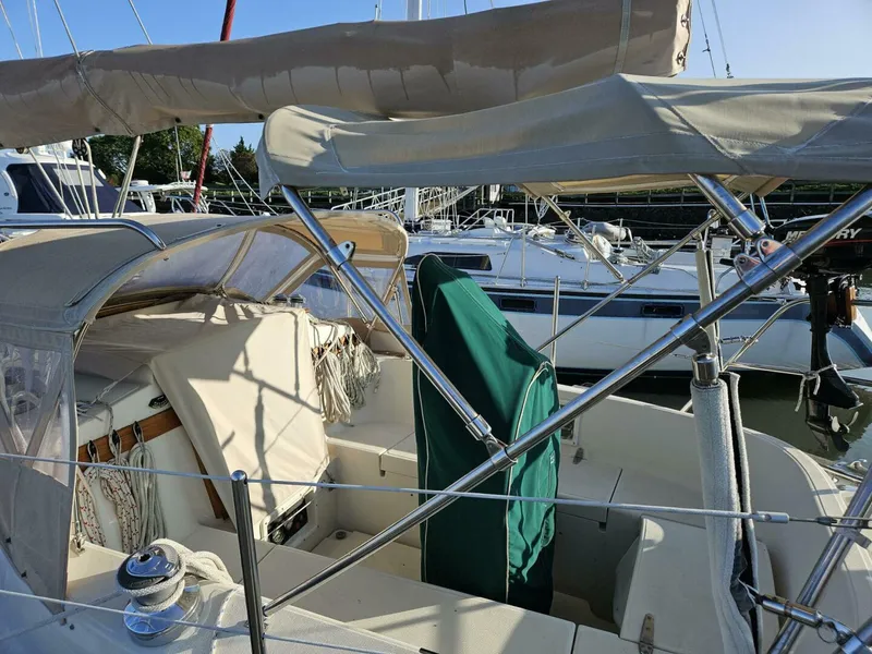Slide: The Image of Pacific Seacraft 1994 - 38
