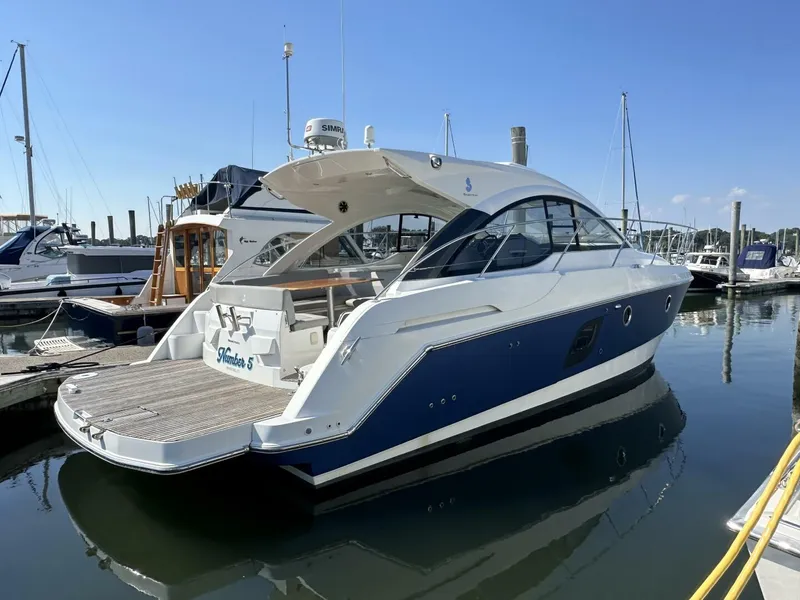 The Image of Beneteau Gran Turismo 2013 - 0